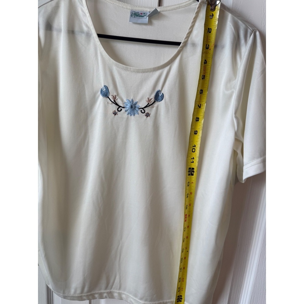 Embroidered Floral Ivory Top Women's L Short Sleeve Boho Cottagecore Knit Tee - Picture 3 of 4